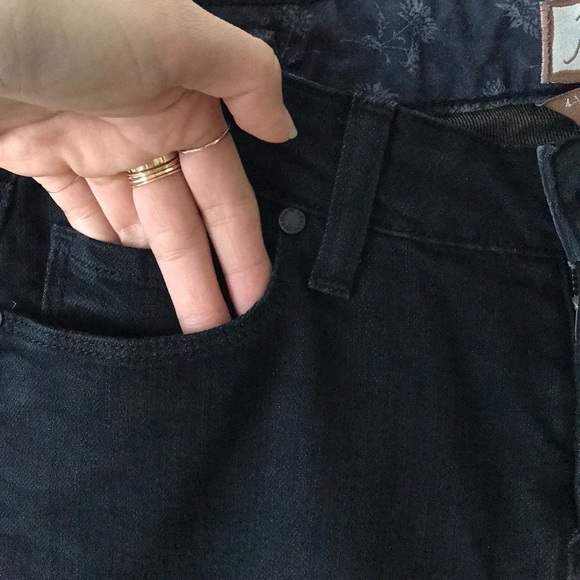 PAIGE premium denim size 27 - Picture 3 of 7